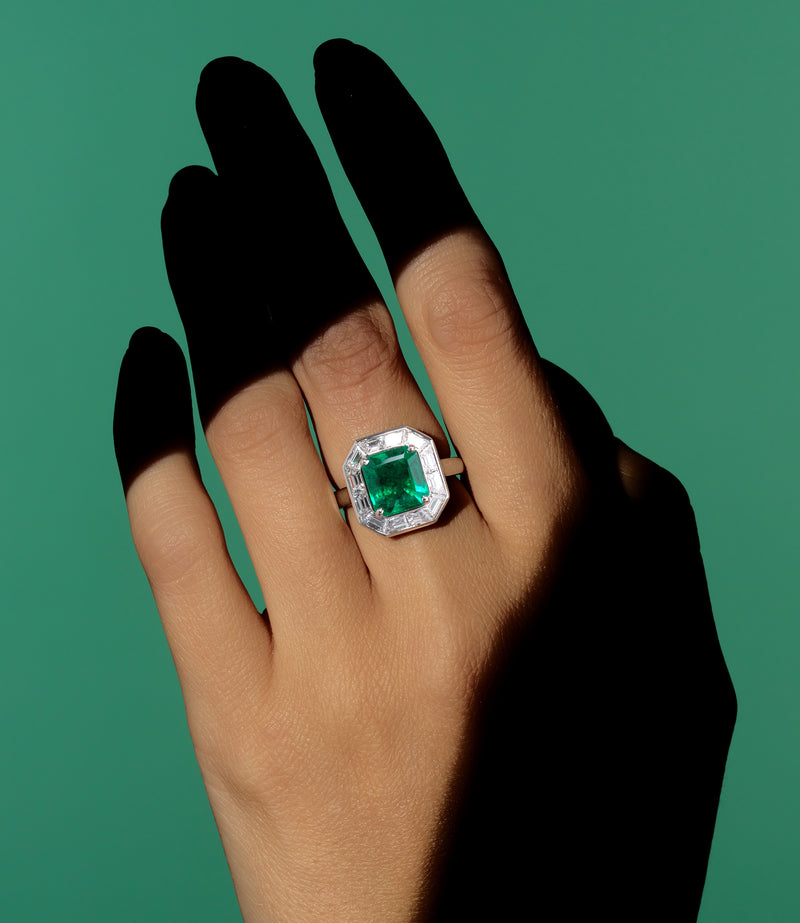 3.25ct Vivid Green Colombian Emerald Frame Ring