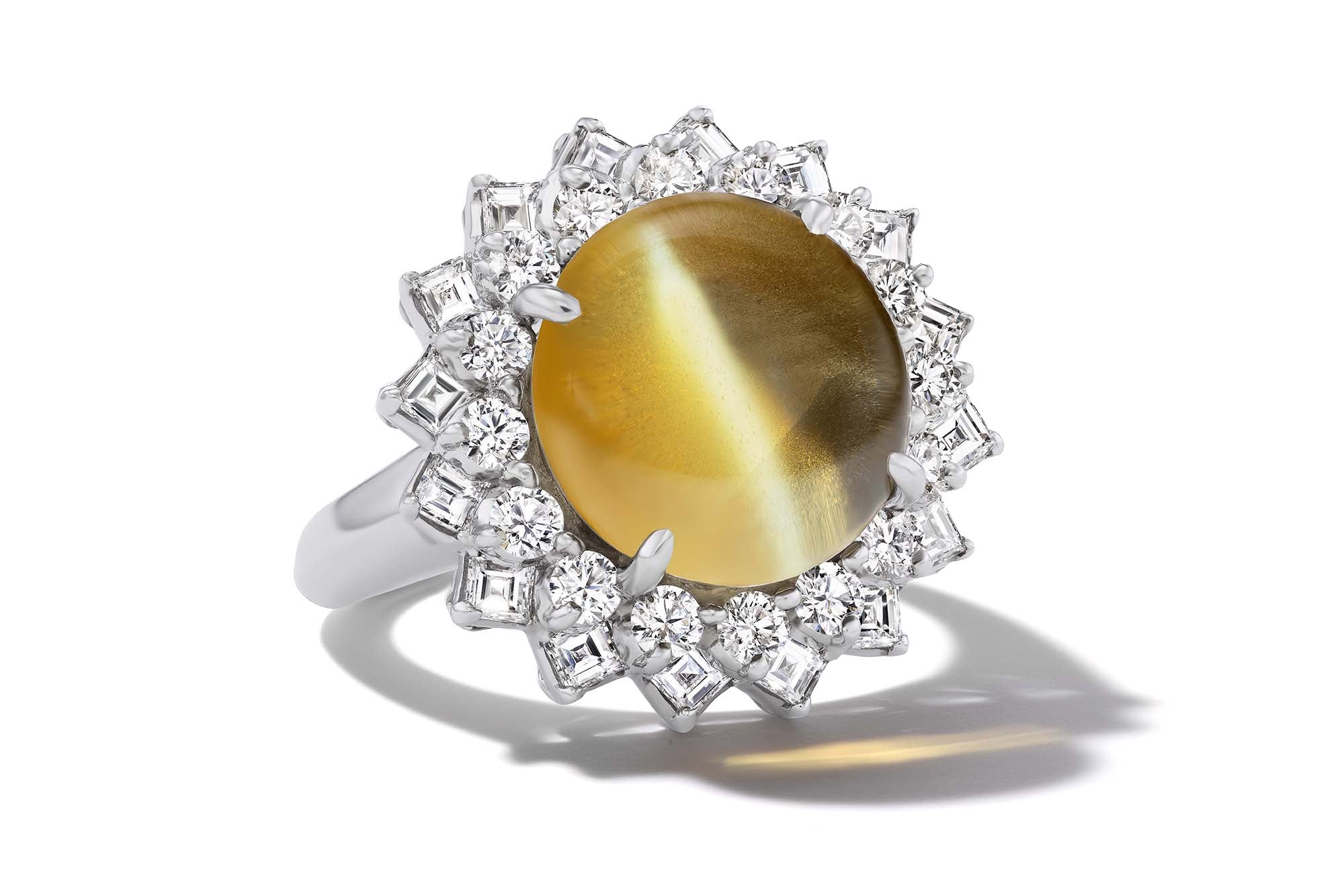 15.16ct Cat's-Eye Chrysoberyl Ring