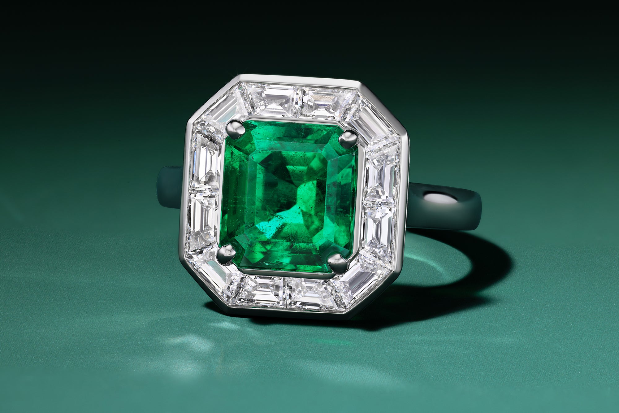 3.25ct Vivid Green Colombian Emerald Frame Ring