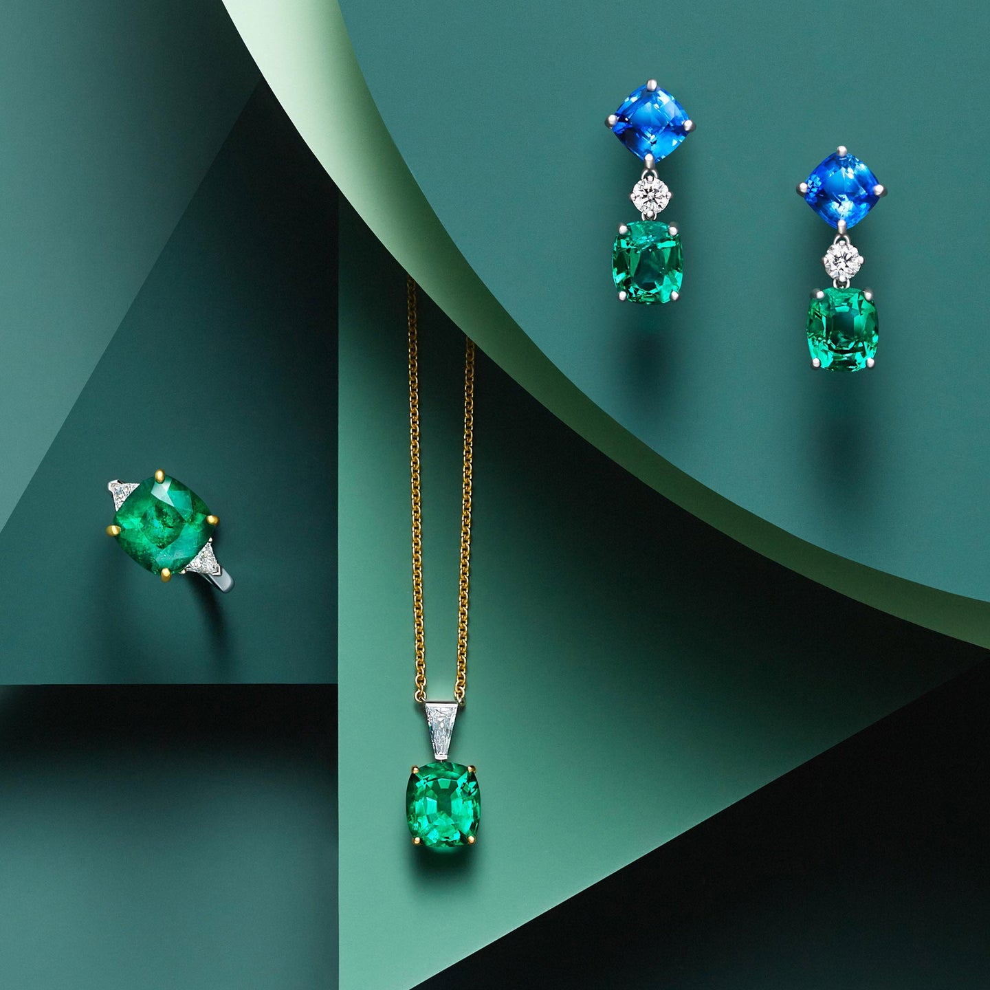3.43ct Emerald Pendant